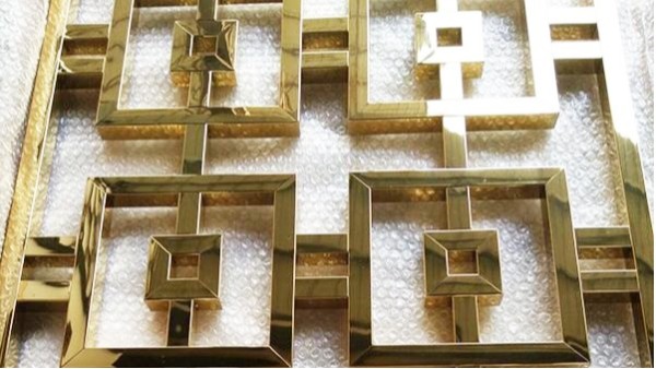 來看看鏡面不銹鋼屏風有多美！